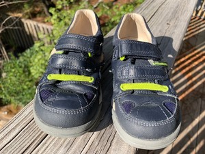 clarks boys shoes size 9