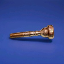 Trumpet Vincent Bach Corp 3 mouthpiece Rare Vintage Fair condition