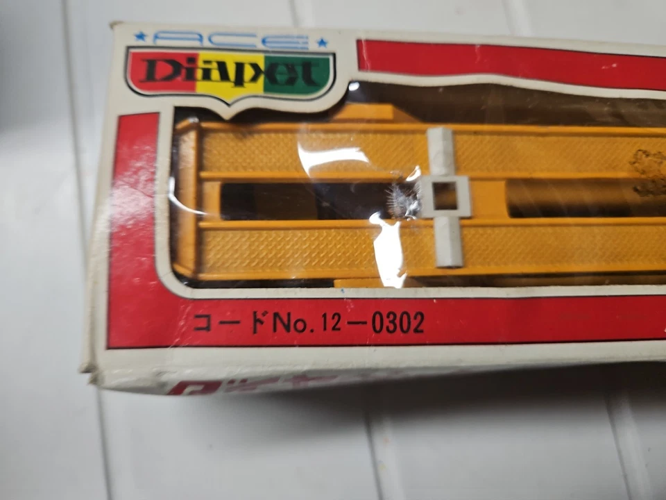 老式罕见 DIAPET / YONEZAWA MACK 半卡车亲笔签名运输车载具 12 号 — 第 4/4 张图片