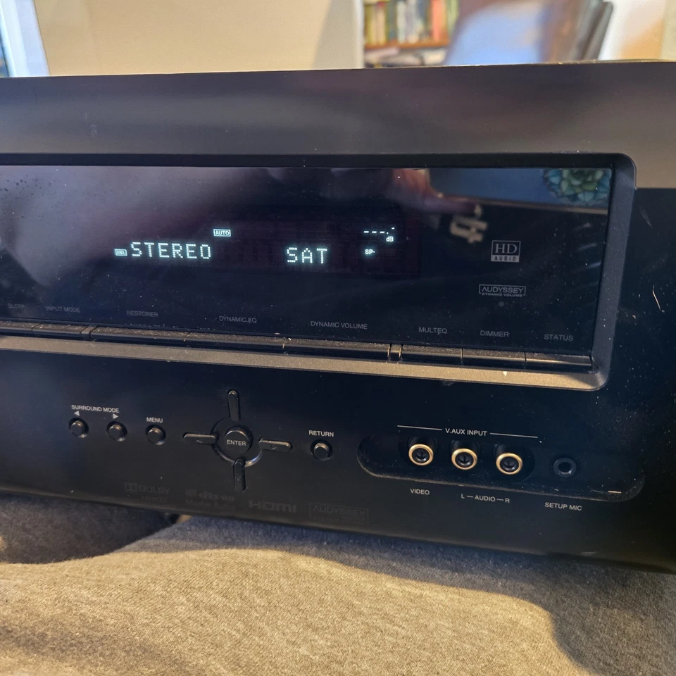 Denon AVR-590 AV Surround 5.1-Channel Receiver, HDMI (75W Per Channel) - Image 4 of 4
