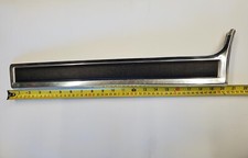 Nos 1974-1976 Mercury Cougar Left Fender Front Of Tire Molding Oem Nos 1974-1976 Mercury Cougar Left Fender Front Of Tire Molding Oem