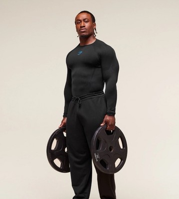 Gymshark Onyx 5.0 Seamless T-Shirt - Black/Onyx Grey - Small IN-HAND Gymshark Onyx 5.0 Seamless T-Shirt - Black/Onyx Grey - Small IN-HAND