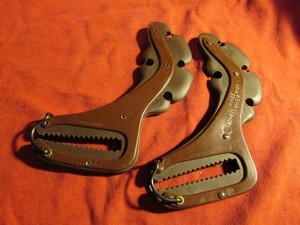 Vintage Acme Kwikee-Kwiver 4 Arrow Bow Quiver, Clip On Model,  VGC