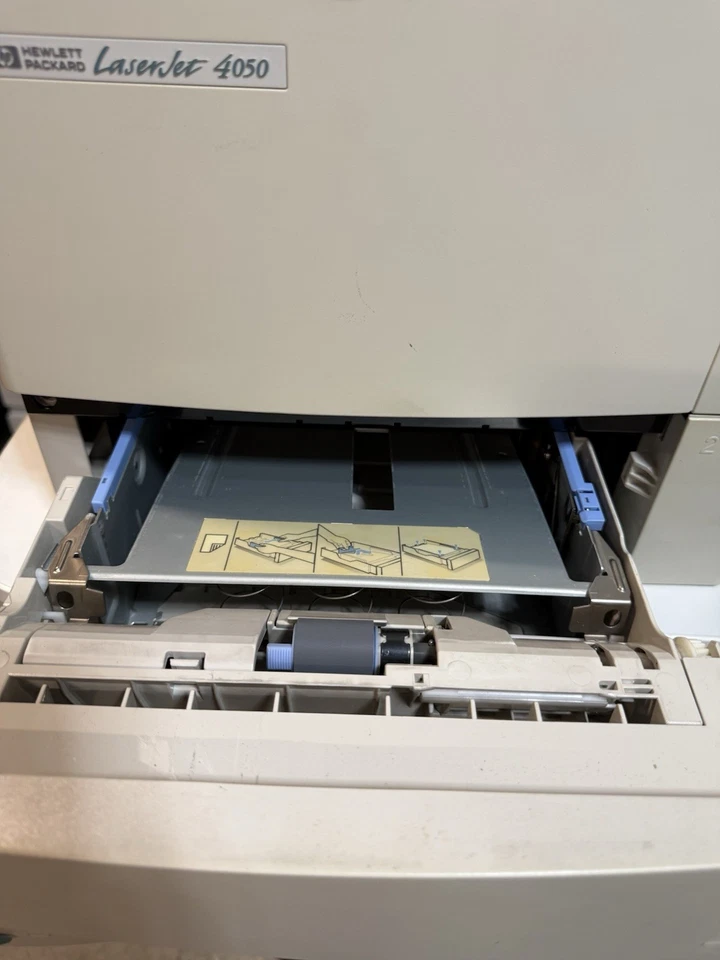 HP 4050 LaserJet Printer - For Parts - Image 3 of 4