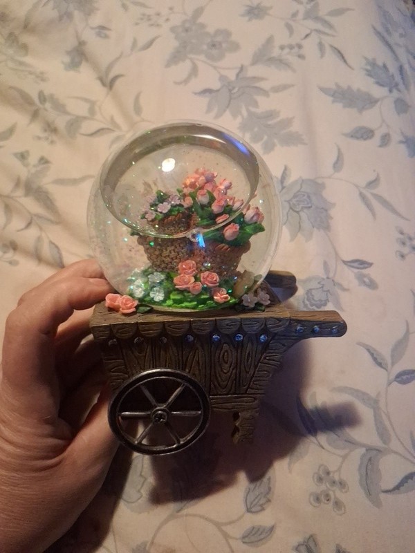 Vintage Berkeley Designs Music Box Waltz Of The Flowers
