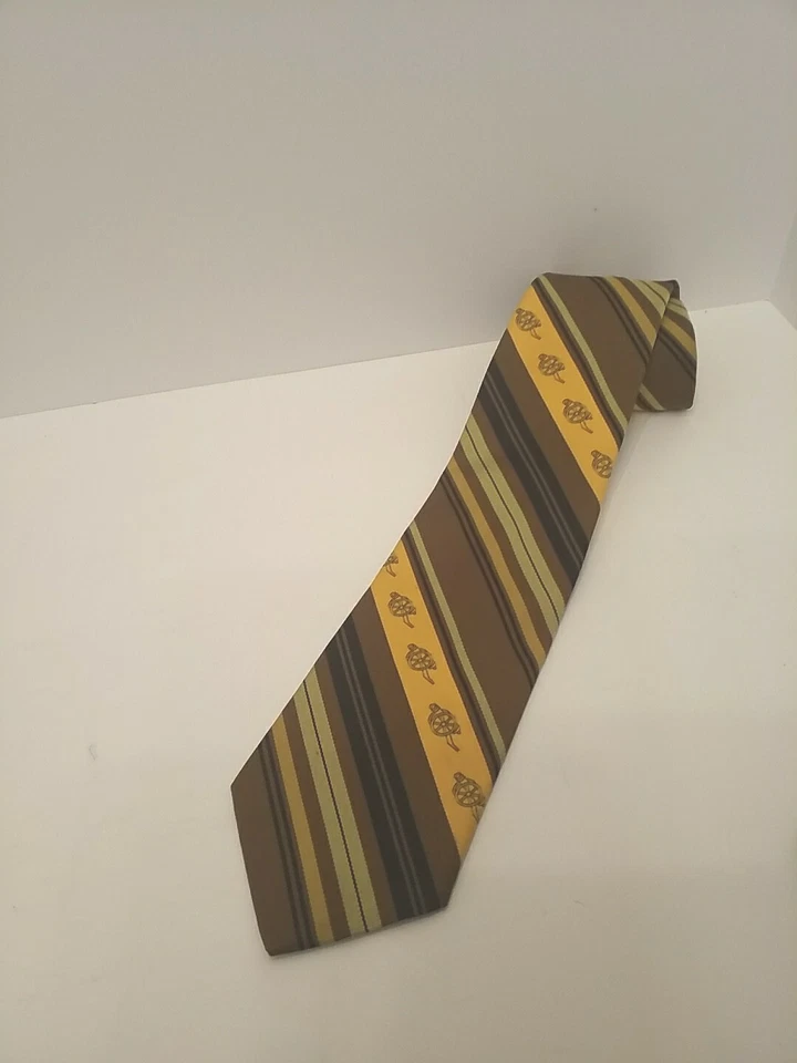 Corbata Andhurst Hombre, Poliéster Marrón Y Dorado Con Cañón Y Rayas 4" Ancho Foto 3 de 4