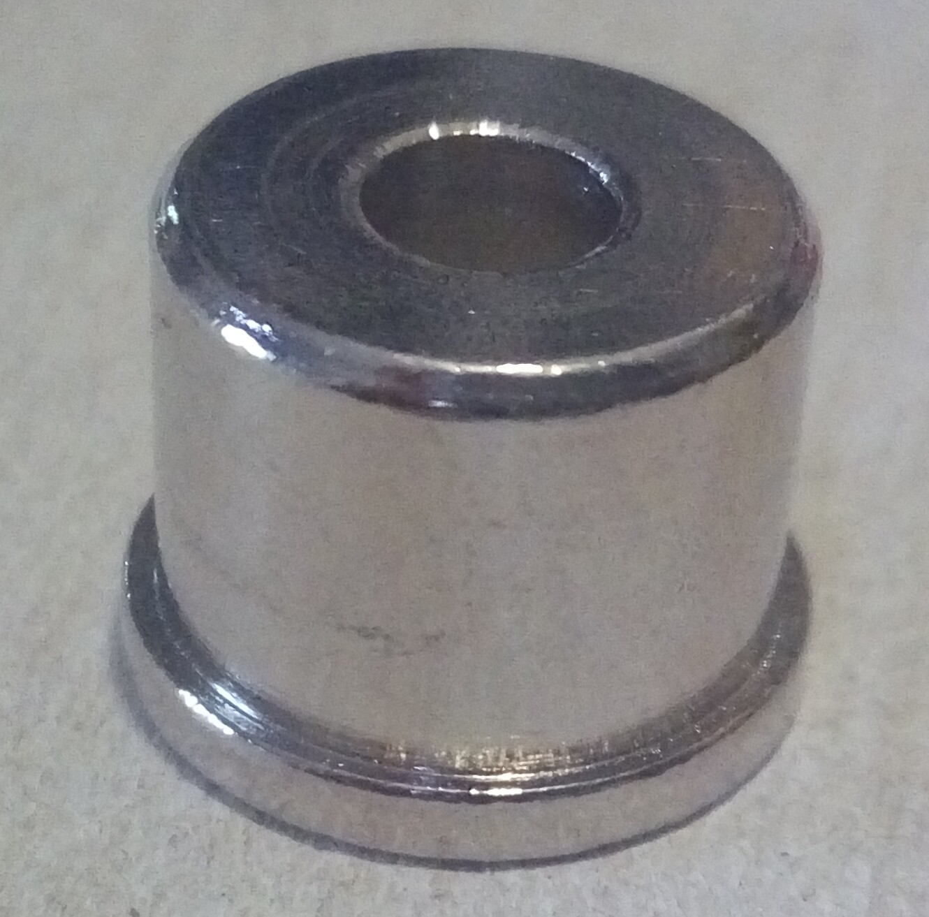 BASS STRING MOUNTING FERRULE - BUSSOLA PER CORDA PASSANTE DA BASSO DIAM. 12,5 MM