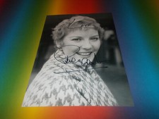Petula Clark Downtown Signed Autographed Autograph On 20x28 Photo