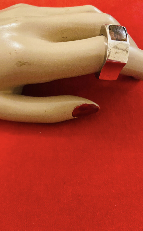 Signed silver garnet  gemstone ring - image 4