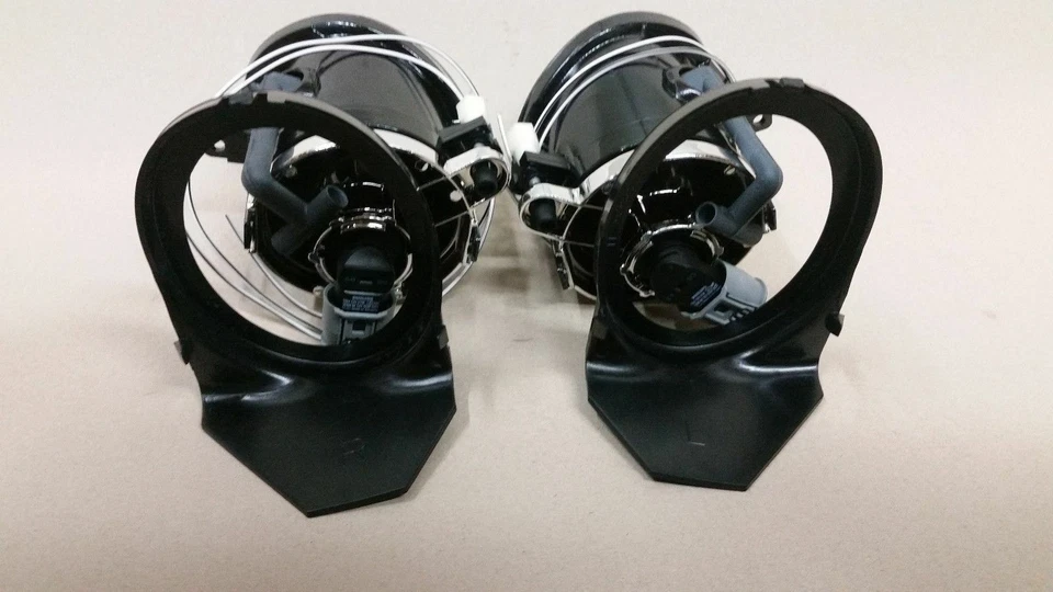 BMW 63177894017/018 E46 FOG LIGHT LAMP SET W/ POWER CABLE & COVER OEM 01-06 - Image 2 of 4