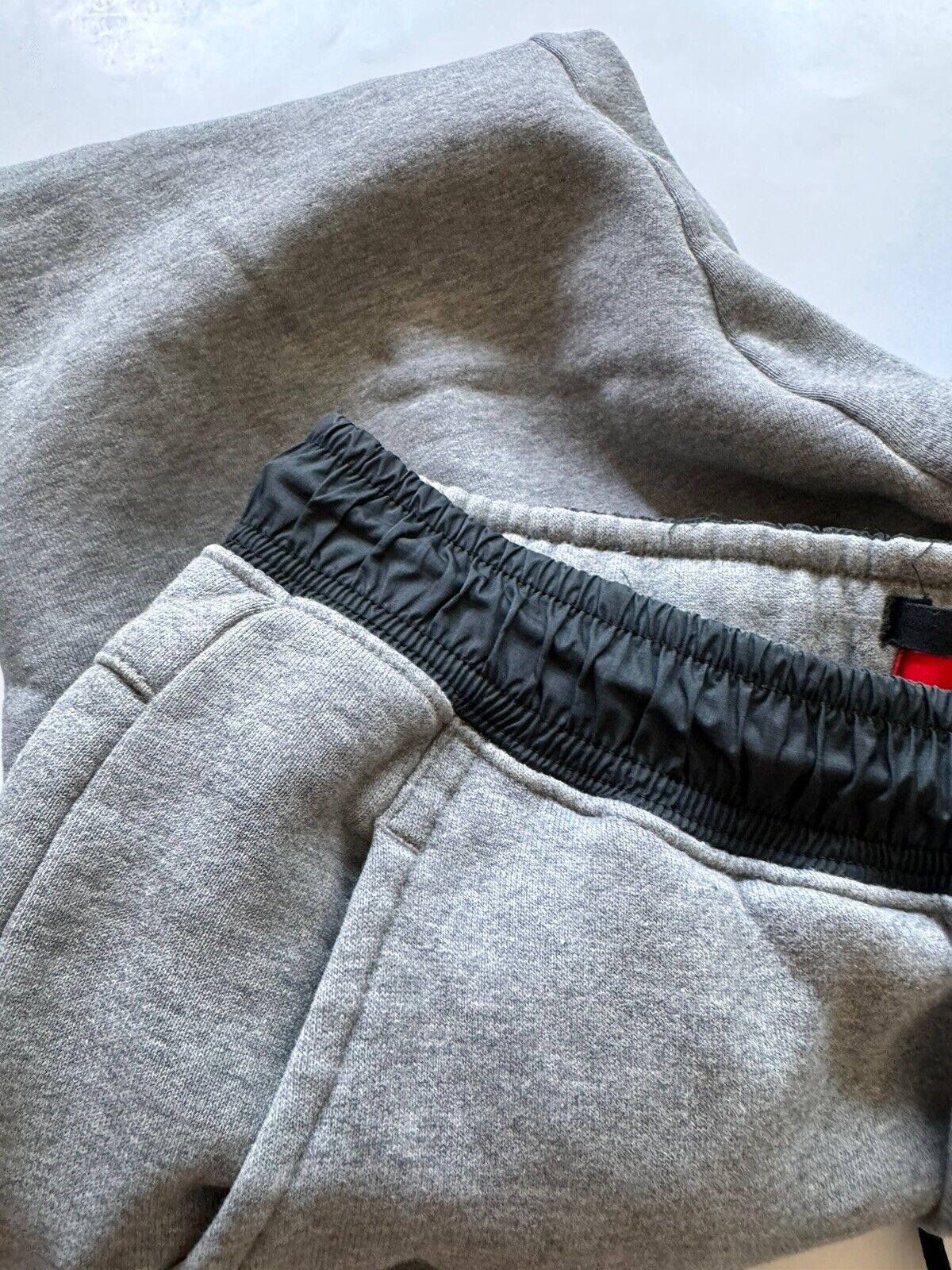 Nike Youth Boy’s Modern Tapered Fleece Joggers Gr… - image 3