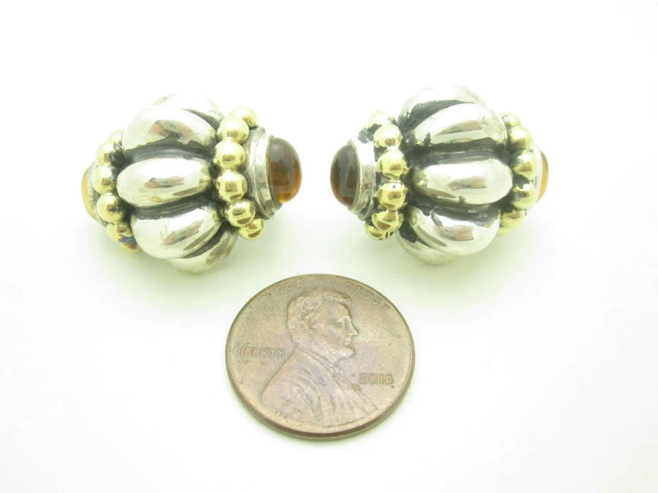 Pendientes de citrino cúpula acanalada de plata de ley y oro de 18 quilates de caviar de Lagos - A Foto 2 de 4