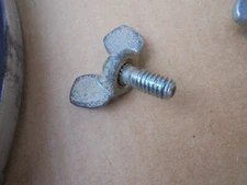 (1) VINTAGE LUDWIG MOUSE EAR WING SCREW 1/4-20 x 1/2" DRUM HARDWARE STANDS-VG!
