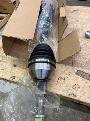 15 16 17 18 Altima 3.5L 19 20 Maxima Sedan w/ CVT Front Left CV Axle Shaft - Foto 5 di 6