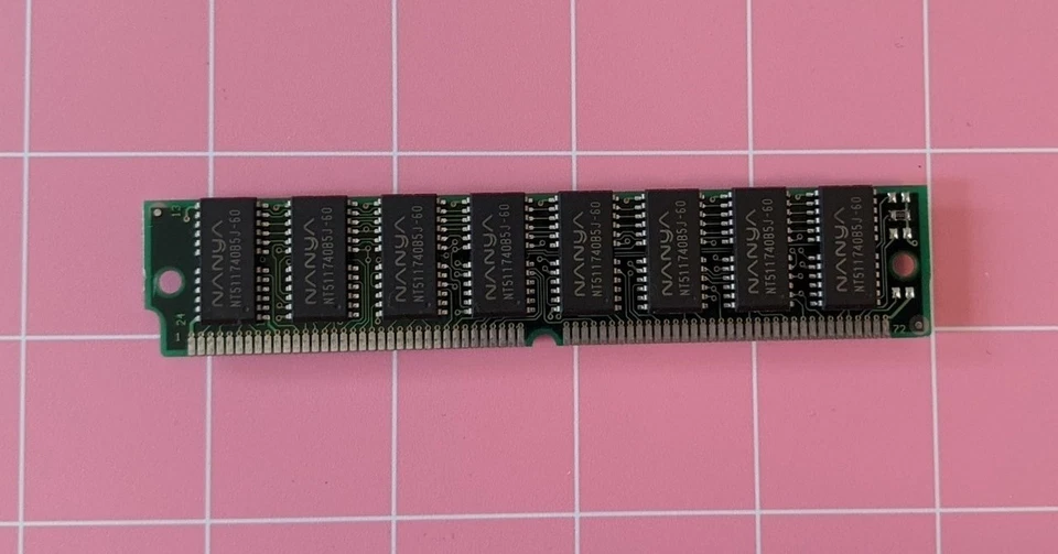 32MB 72-pin Simm 60ns EDO MGV 63208326E NANYA DRAM Memory STICK 8Mx32 5V 72Pin - Image 2 of 3