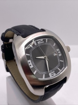 Mens Silver Tone Black Leather Paris hilton Mens Fashion Watch Works New Battery