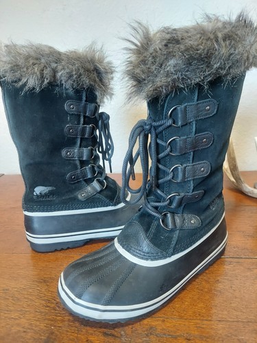 JOAN OF ARTIC SOREL BOOTS WOMENS 11 BLACK TALL SNOW WINTER $240 WATERPROOF FUR