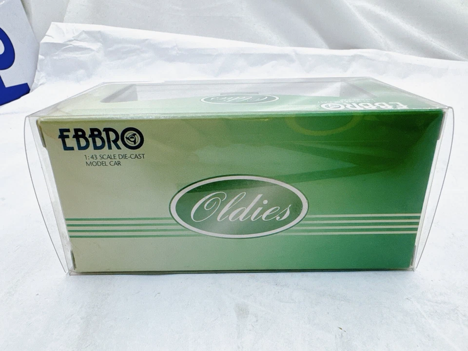 EBBRO Oldies 1/43 Honda Civic 3door GL 1972 White Die-Cast Car One of 2496 pcs. - Image 3 of 4