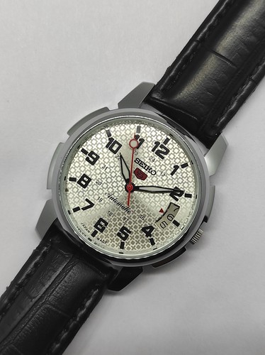 SEIKO 5 AUTOMATIC CALIBRE-7009 DAY-DATE 