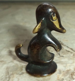 Hagenauer / Vienna Miniature Bronze Figurine Dog / Dachshund 3cm