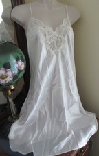 80s ADONNA HONEYMOON wet look GLOSSY SATIN IVORY LACE BIAS nightgown M