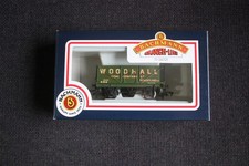 33-100P - Bachman 7-Plank Wagon 'Woodhall', 220, green, (Harburn)