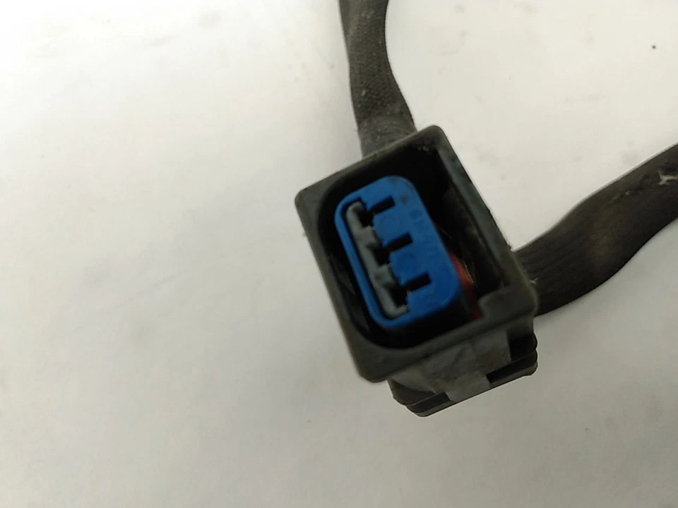 Датчик уровня двигателя топливного насоса купе Ford Mustang GT 4,6 л V8 01-04 - Изображение 2 из 4