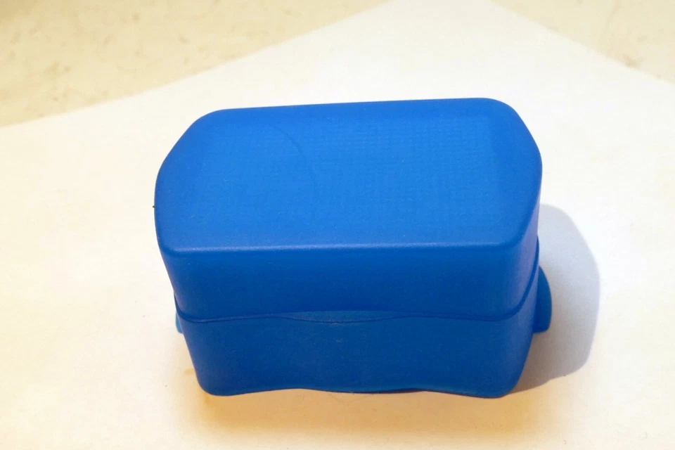 Blue Cooling Omni-Bounce Flash Bounce Diffuser Dome color correction 580EX - Image 2 of 3