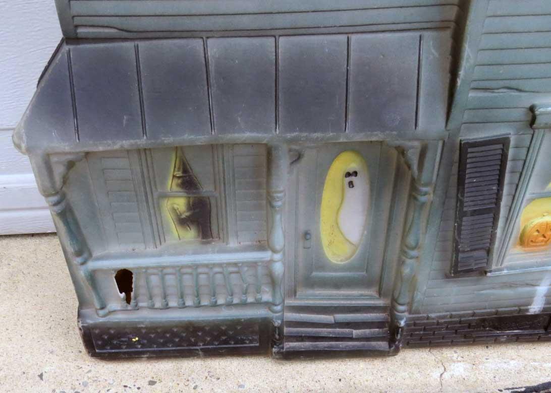 VINTAGE DON FEATHERSTONE HALLOWEEN LIGHTED HAUNTED HOUSE BLOW MOLD 1995