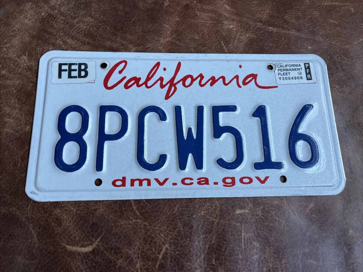 2016 CALIFORNIA License Plate - 8CWZ959