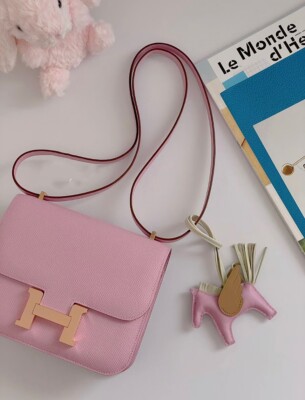 HERMES Pegase PM Charm Pegasus Rodeo Mauve/ Craie/ Sesame