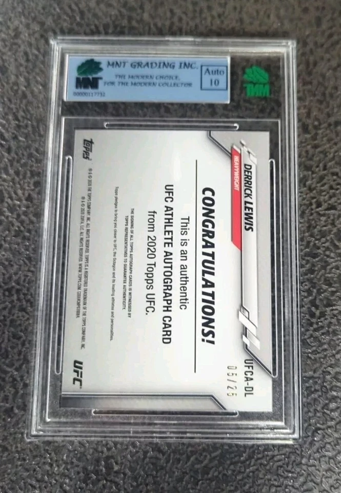 2020 Topps UFC Autographs Gold #UFCADL Derrick Lewis 05/25 MNT 8.5 - Image 2 of 3