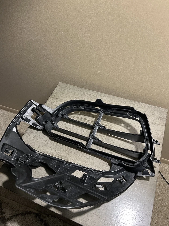 Porsche 911 Carrera 2013-2016 pasajero delantero rejilla marco de retención con aletas Foto 2 de 2