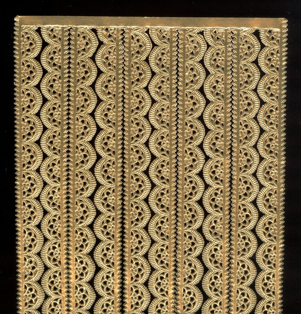 12 Conejitos De Dresde De Papel Troquelado Y Repujado En Oro