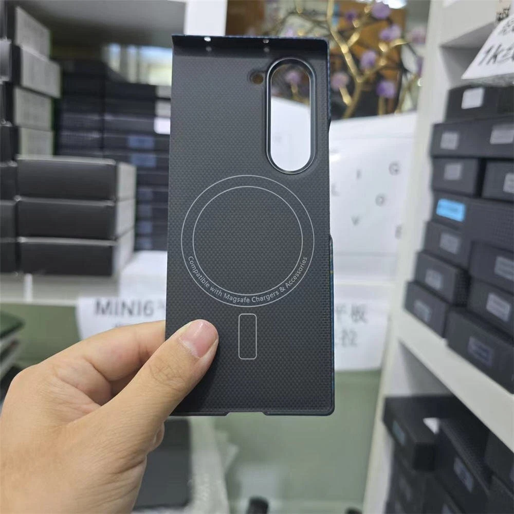Magnetic Aramid Carbon Fiber Case For Samsung Galaxy Z Fold6 Matte Armor Cover - Picture 10 of 17