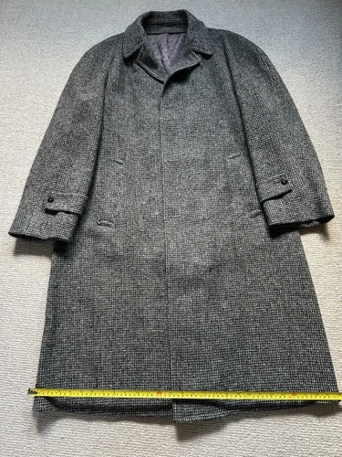 Vintage Men's Harris Tweed Overcoat. L/XL image 15