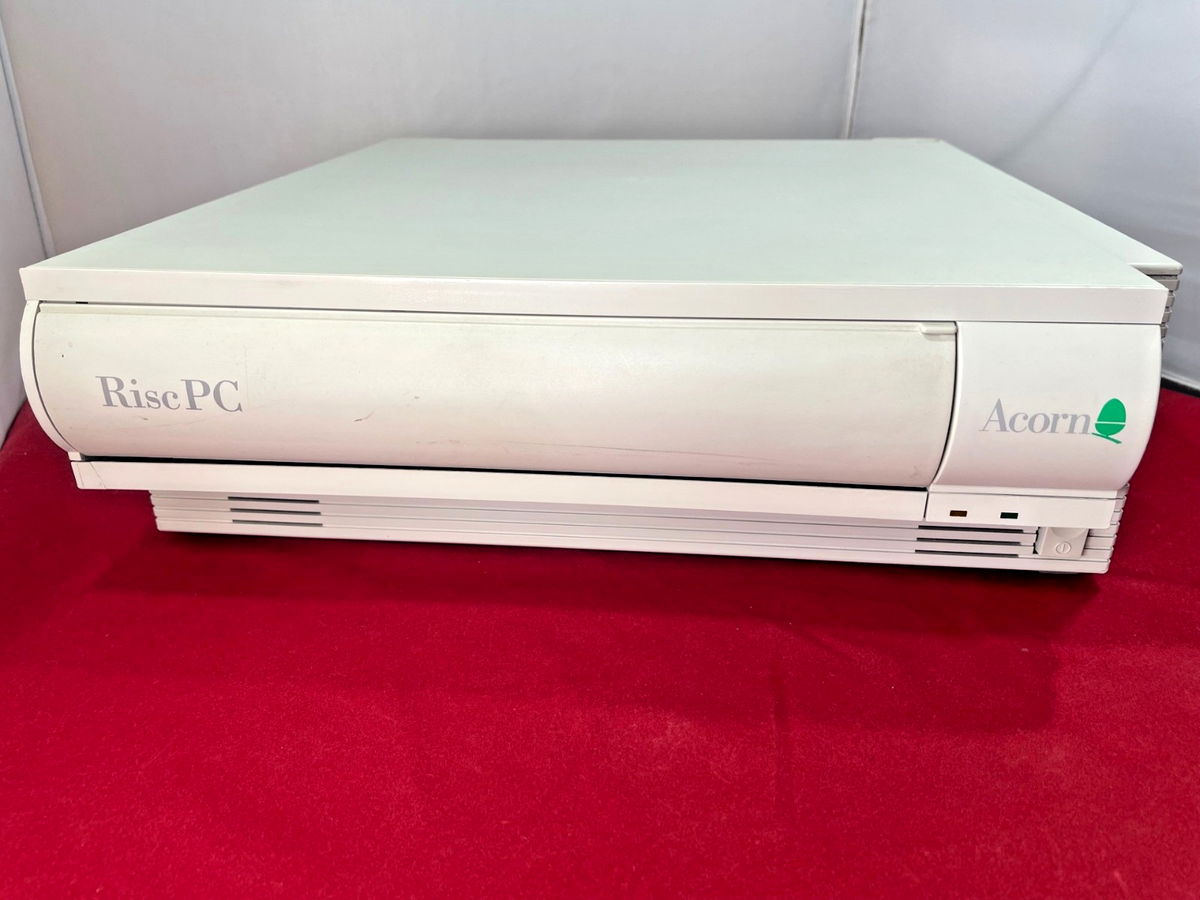 Acorn Risc PC Mk.3 - StrongARM200, 16MB RAM, 2GB HDD, Risc OS 3.7 - Occasion