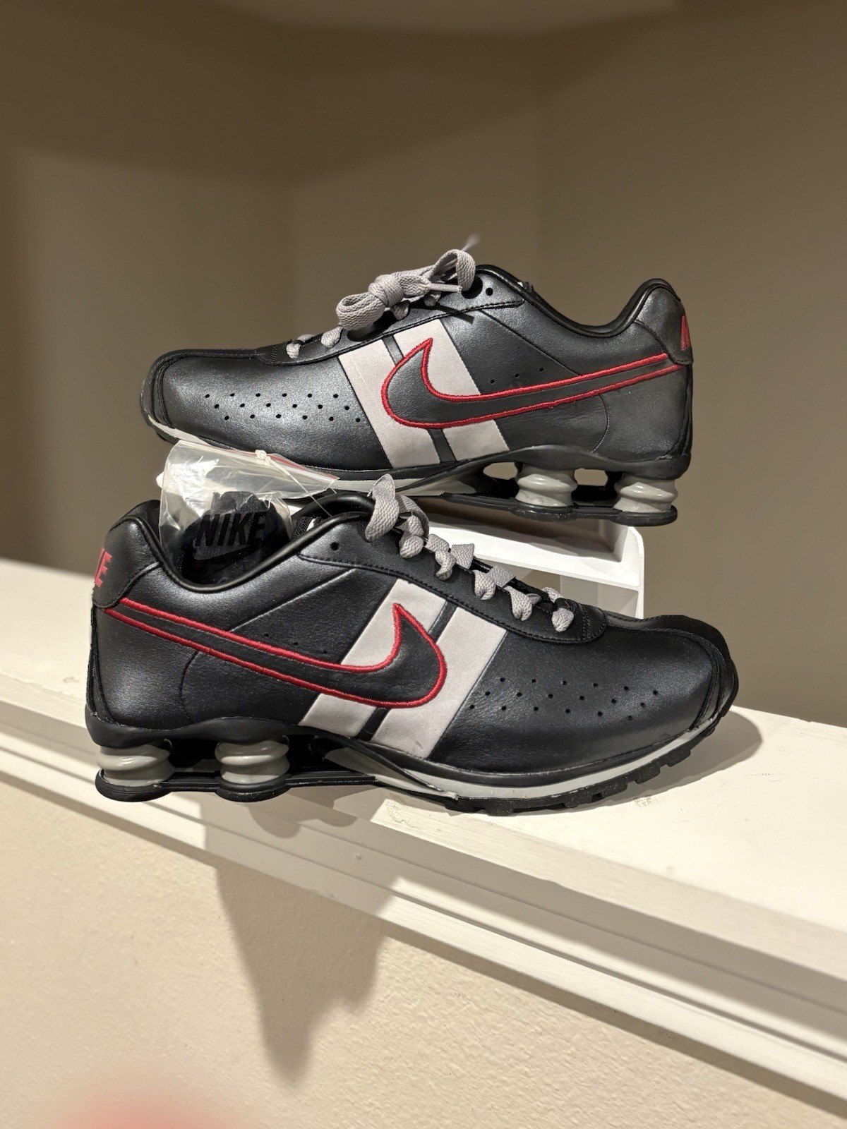 Nike Shox Classic Black Grey Men's Size 9.5 Shoes 2005 NIB 309354-005