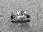 GRANDMA GRABE'S BEAUTIFUL VINTAGE IBB CN 925 STERLING SILVER CZ 4.4G RING SIZE 8