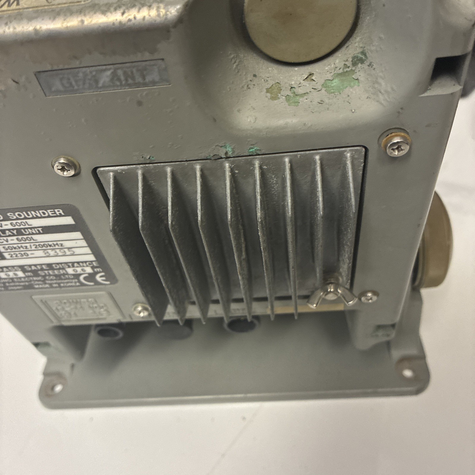 Furuno FCV-600L Marine Color LCD Sounder FishFinder 50/200 kHz 5.6"  