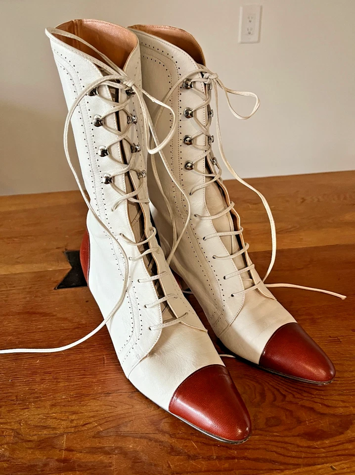 Vintage 1980s Norma Kamali Two Toned Leather Lace Up Boots Heels Women Sz 8 EUC - Image 3 of 4