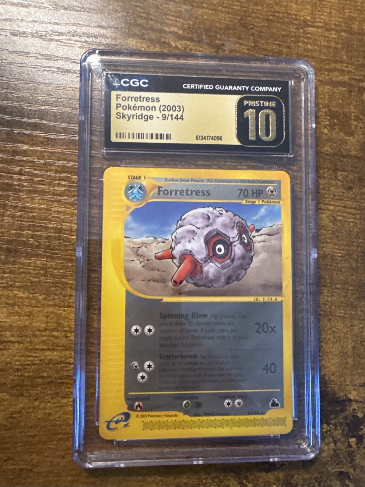 CGC PRISTINE 10 Forretress 9/144 Skyridge Non-Holo Pokémon Card WOTC 2003 POP 8
