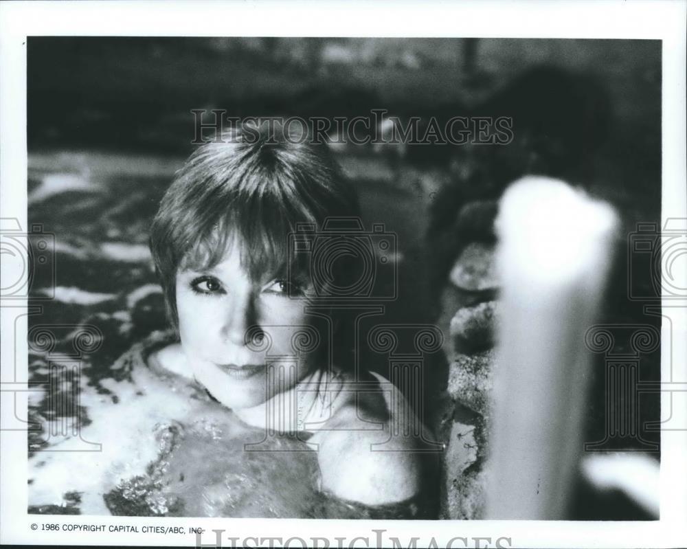 1987 Pressefoto Schauspielerin Shirley MacLaine in "Out on a Limb