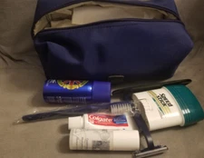 Vintage NORTHWEST AIRLINES NWA FIRST CLASS AMENITY BAG KIT TOILETRIES -w/T-shirt
