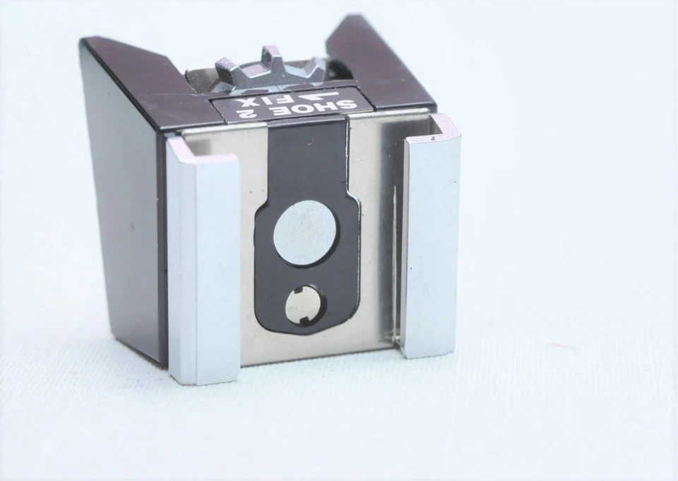 奥林巴斯 TTL 配件闪光灯鞋 2 适用于 OM-1n /OM-2n — 第 2/2 张图片