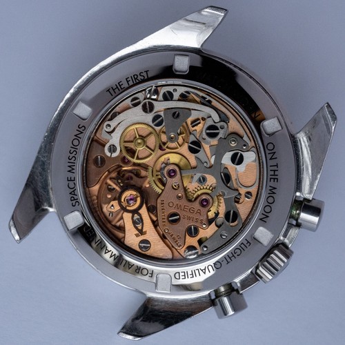 Engraved Sapphire Exhibition Caseback for the Omega Speedmaster - Picture 8 of 8