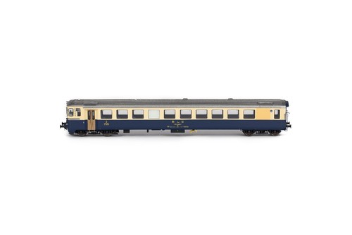 ESU 36654: BLS - BDt 82-33 947 Reisebus (NEU) | Zustand: Neu
