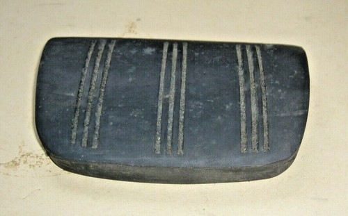 ROVER 2000 P6 AUTOMATIC BRAKE PEDAL RUBBER (EARLY MODELS) NEW NOS 534766