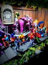 RARE VINTAGE 1983 SNAKE MOUNTAIN ONLY BATTERY COVER MISSING  WITH EXTRAS