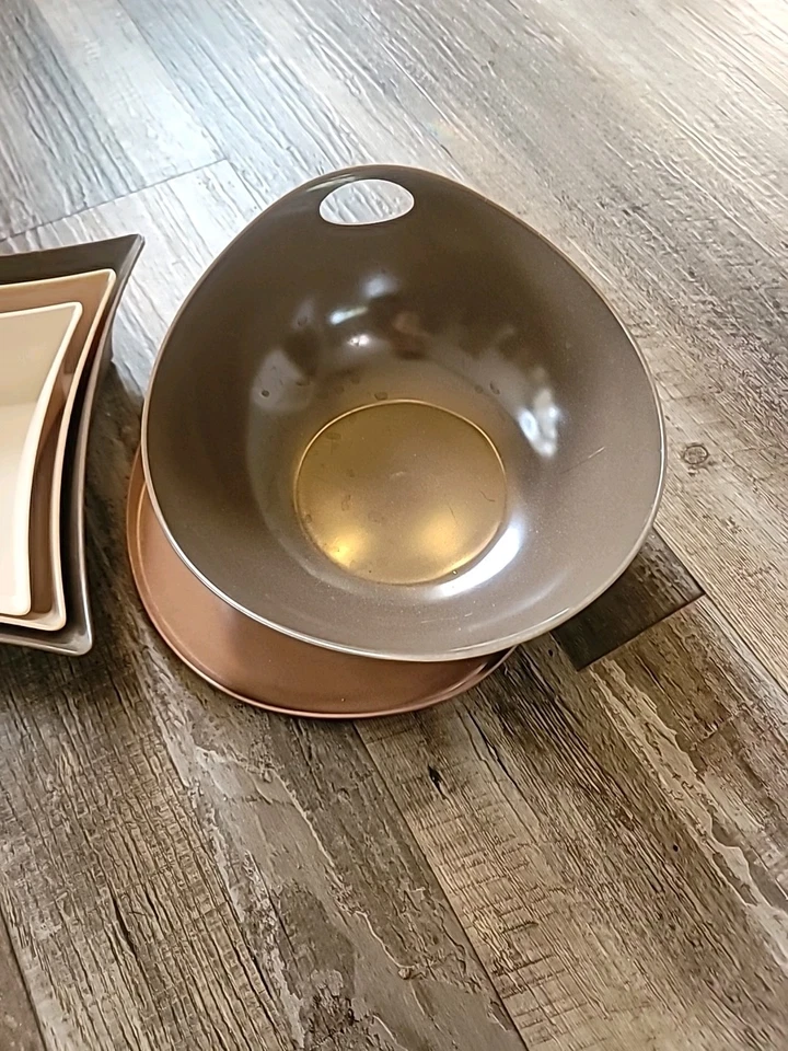 Vintage Precidio Set Of Nesting Bowls 3 Square 2 Round. Neutral Colors Foto 3 de 4